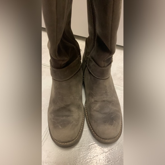 Clarks Womens Leather Tall Boots in Taupe Grey (size 6.5) - Picture 3 of 6